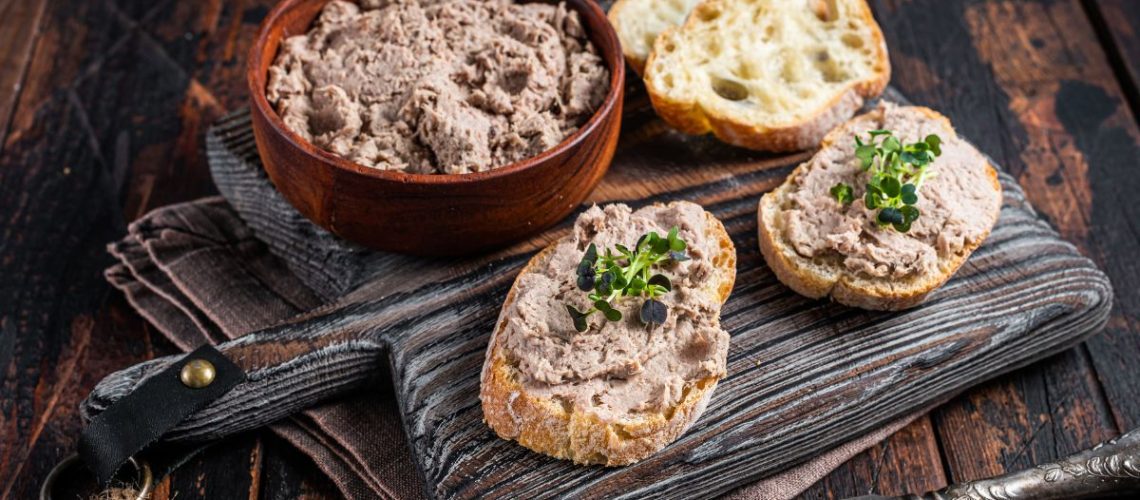 Dégustation rillettes d'oie et vin blanc